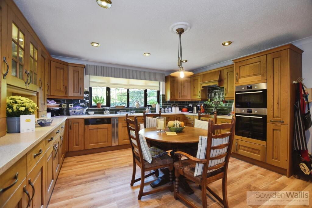 House in Peterborough - View 5