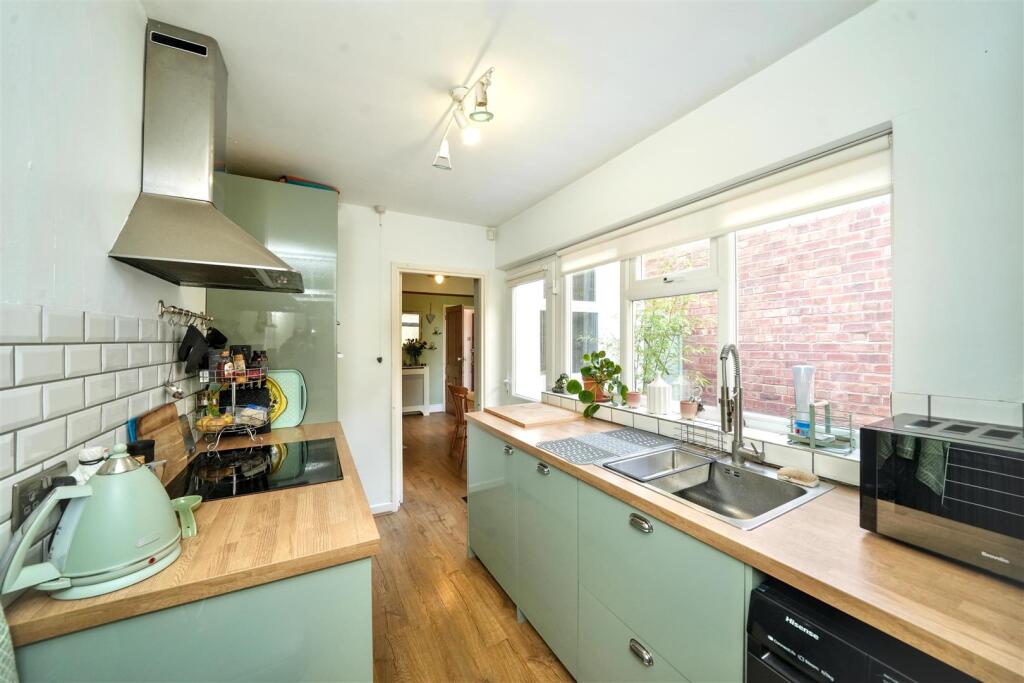 House in Wolverhampton - View 4