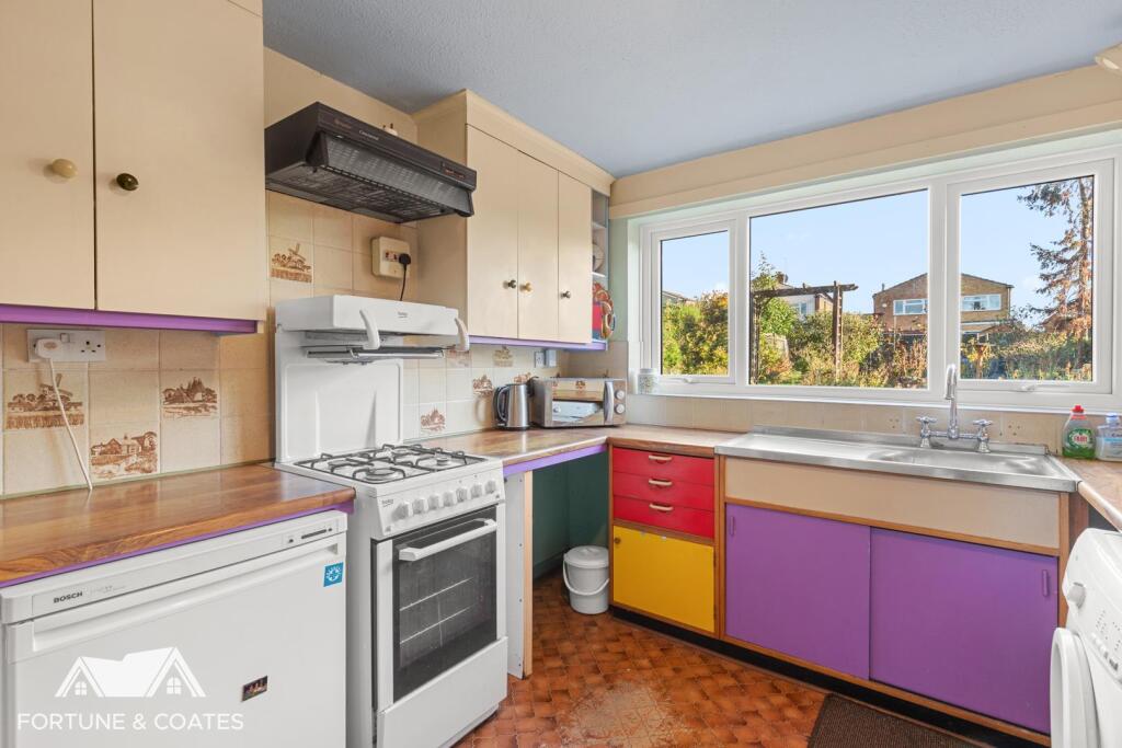 House in Harlow, Staple Tye - View 5