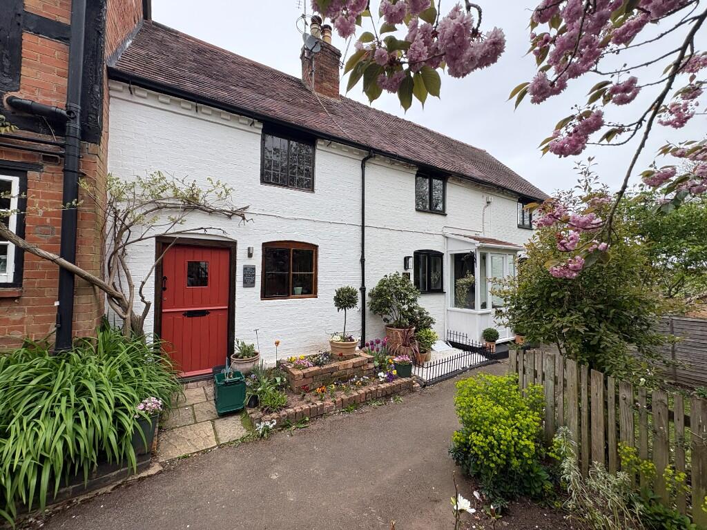 Main image of property: The Square, CV37