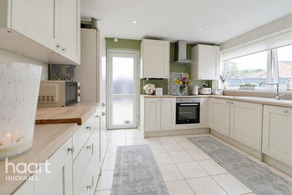 House in Ashfield, Nabbs, Hucknall - View 5