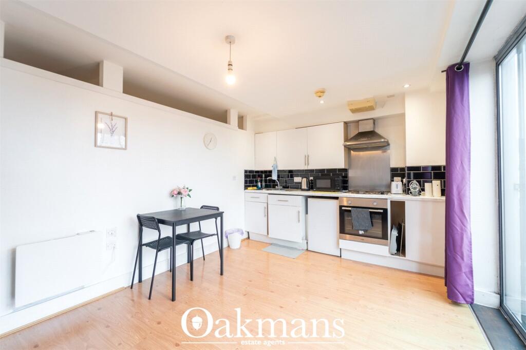 Apartment in Birmingham, Calthorpe Fields - View 2