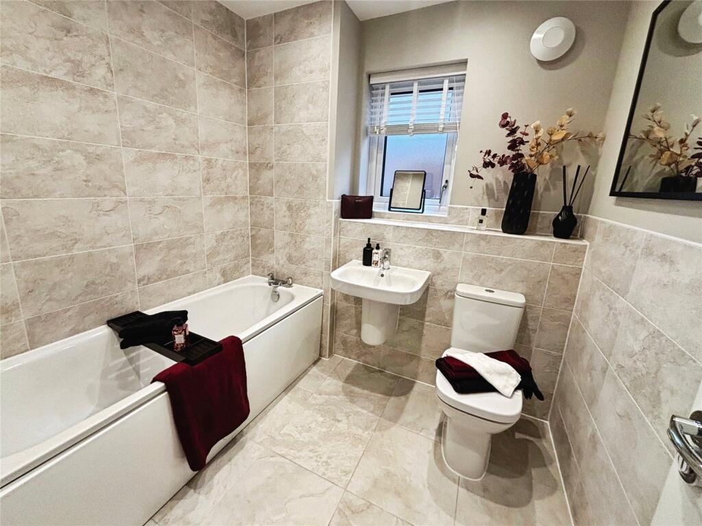 House in Bolton, Greater Manchester - View 3