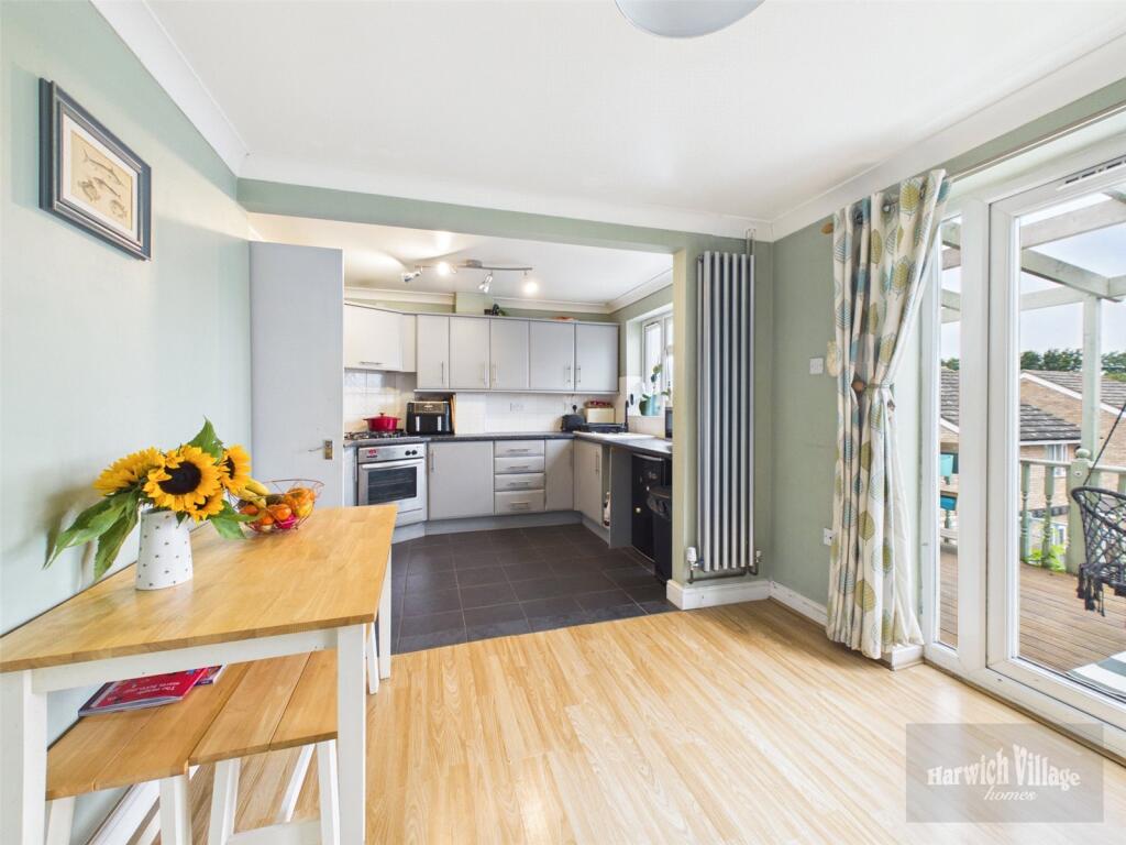 House in Harwich, Upper Dovercourt - More