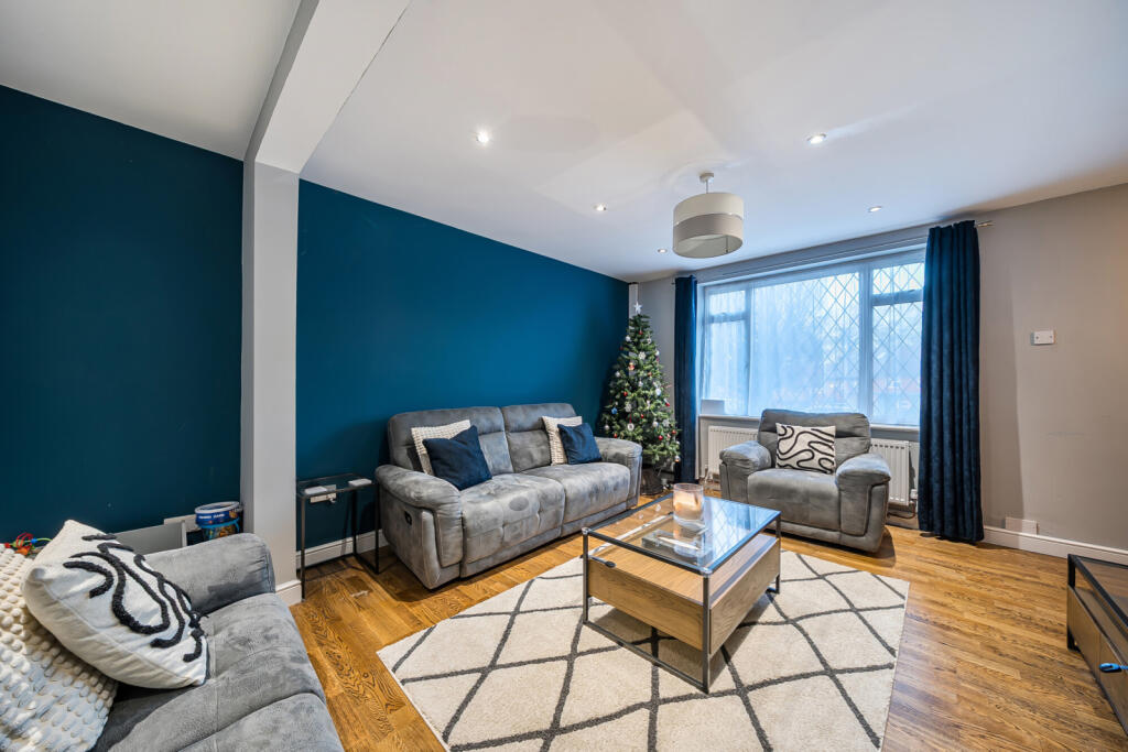 Hayling Road, Watford, Hertfordshire - View 3