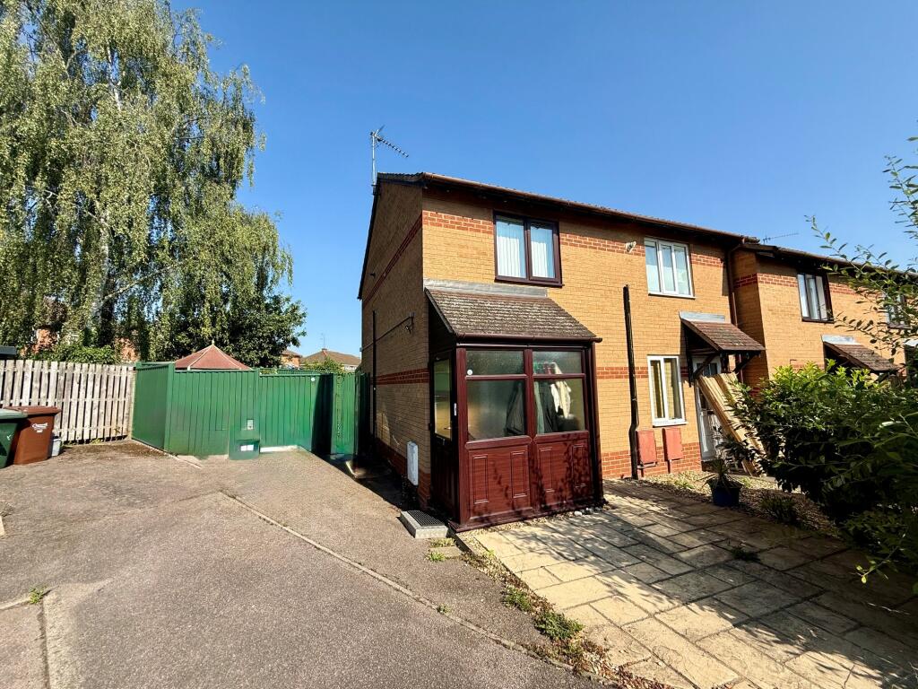 Main image of property: Earlstoke Close, Banbury