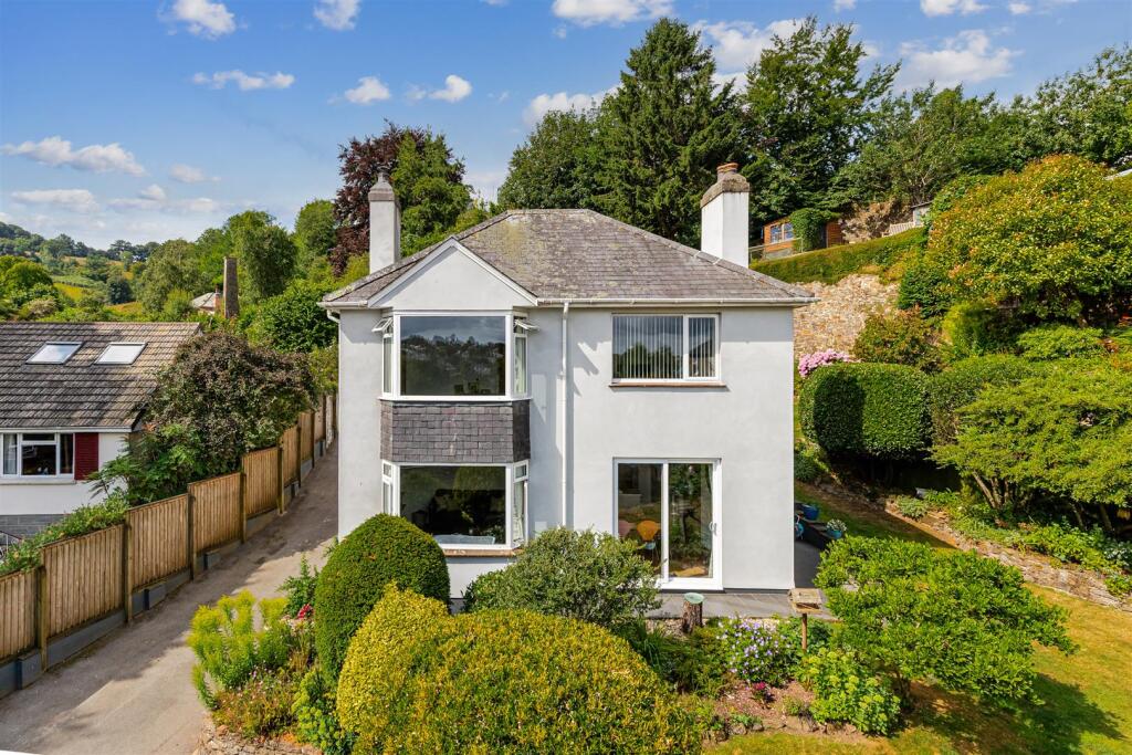 4-bed detached on Maudlin Road, Totnes, £935,000