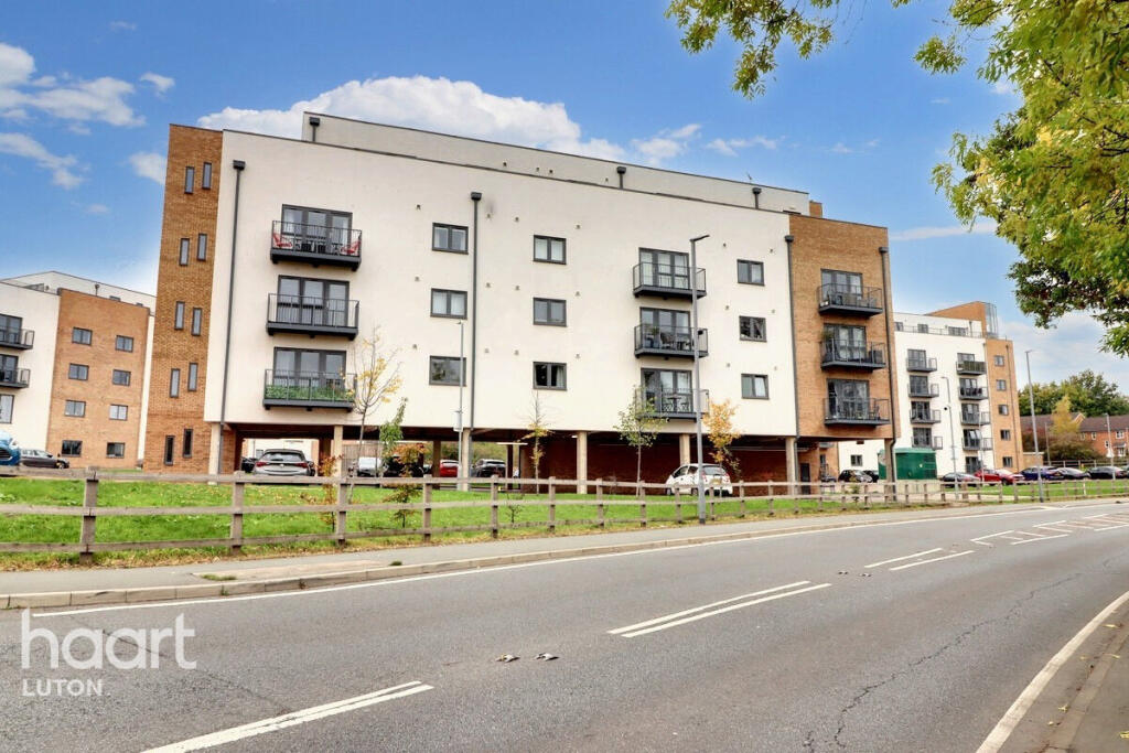 Birch Road, Luton photo 2