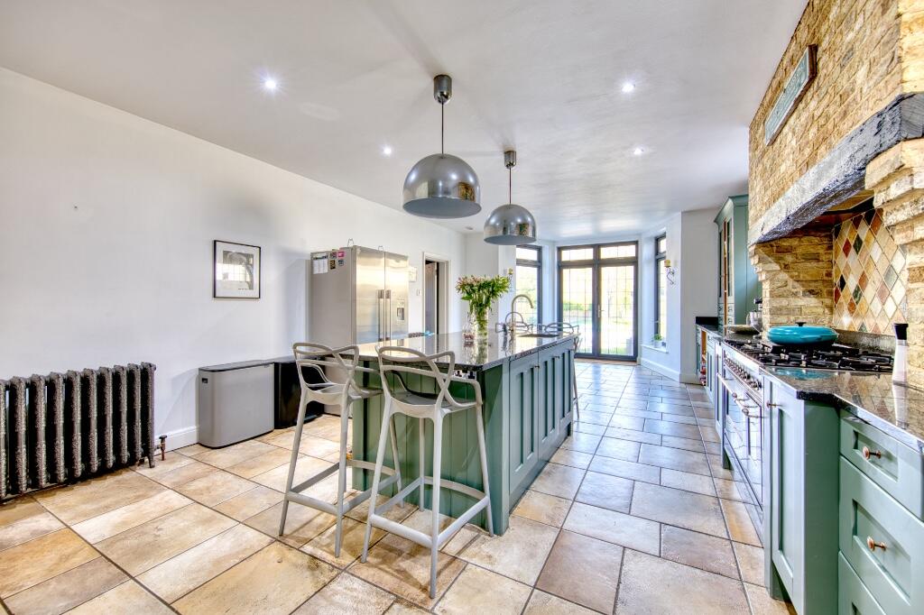 Additional image 5 of Georges Wood Road, AL9