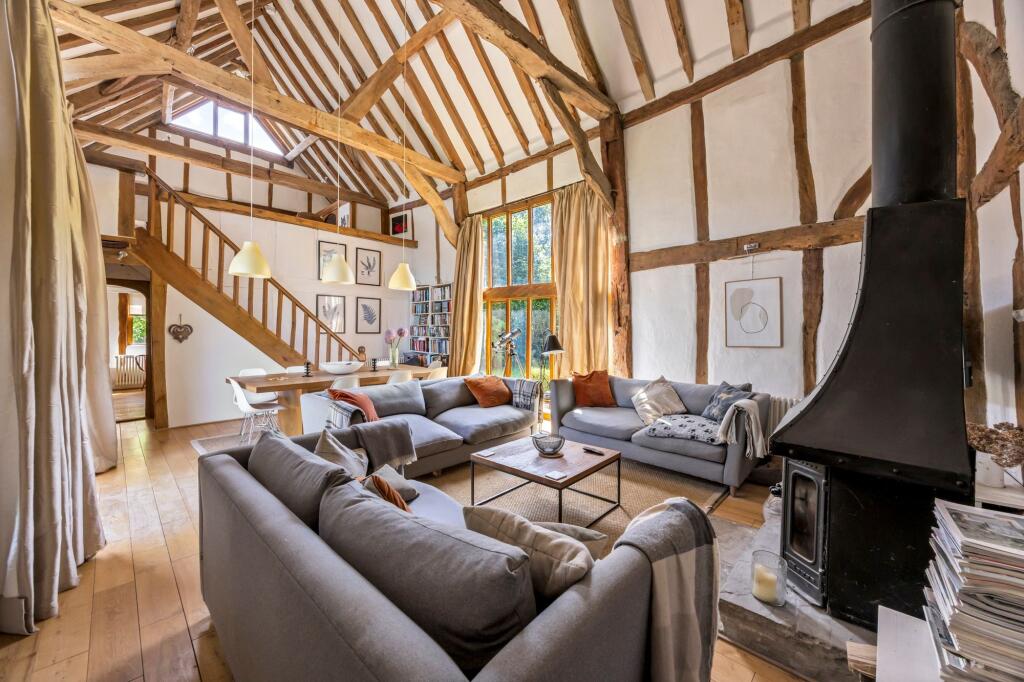 Cleavers Lane, Cuckfield, RH17 photo 2