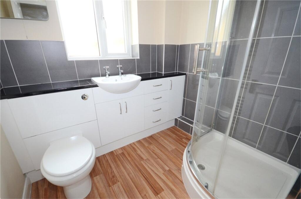 Apartment in Reading - More