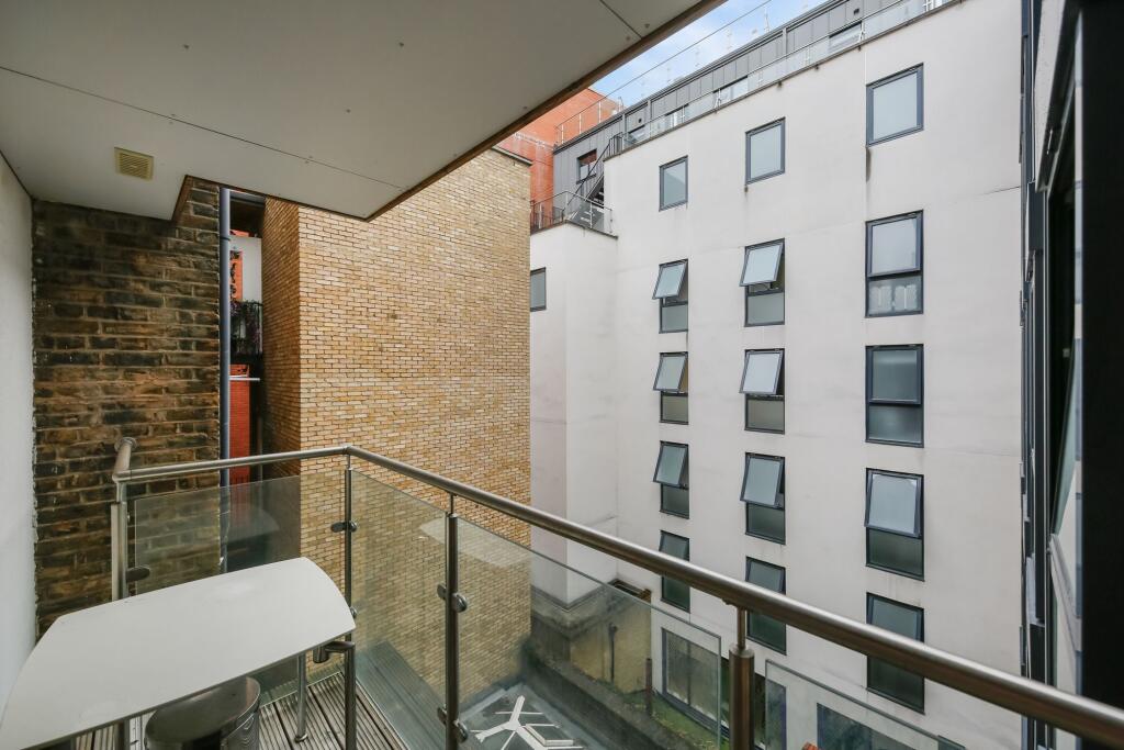 Apartment in London - View 4