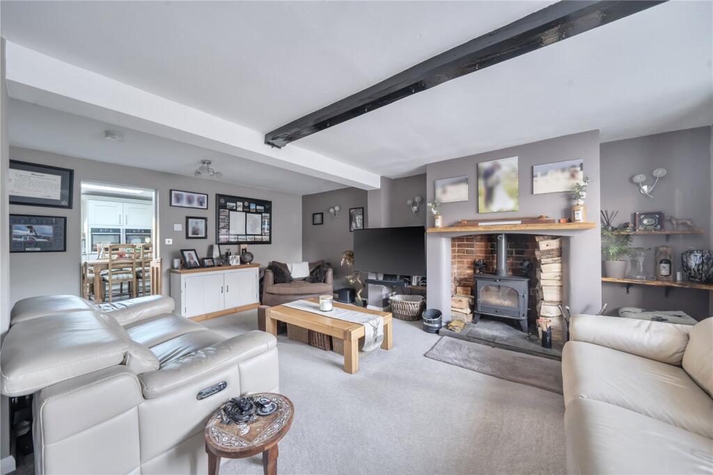 Essex Cottages, Burghfield Common, Reading, Berkshire, RG7 photo 3