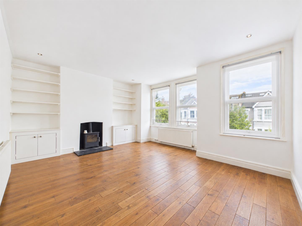 Apartment in London - View 5