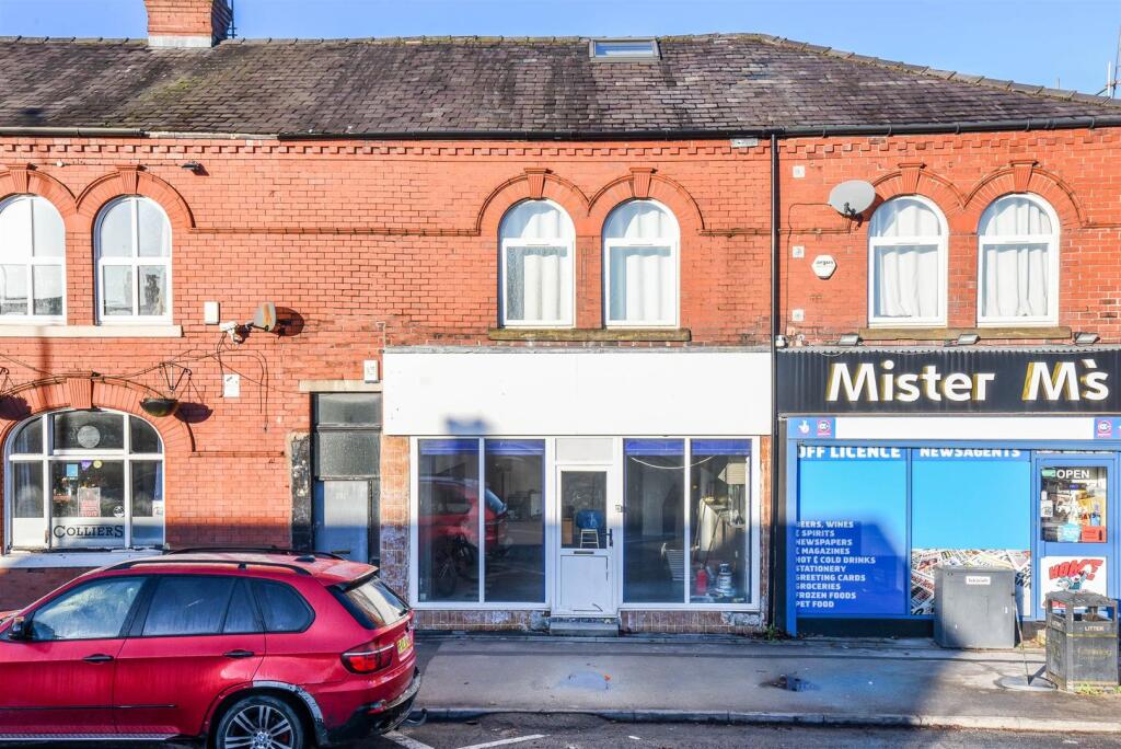 Main image of property: Moor Road, Chorley