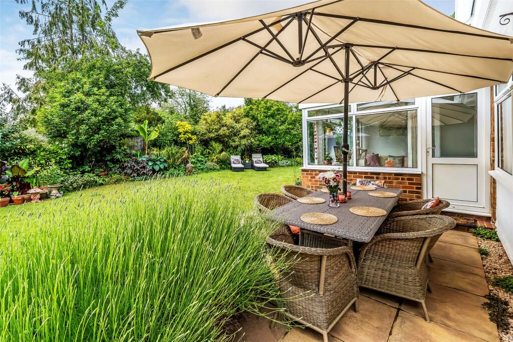 House in Kingston upon Thames - View 3