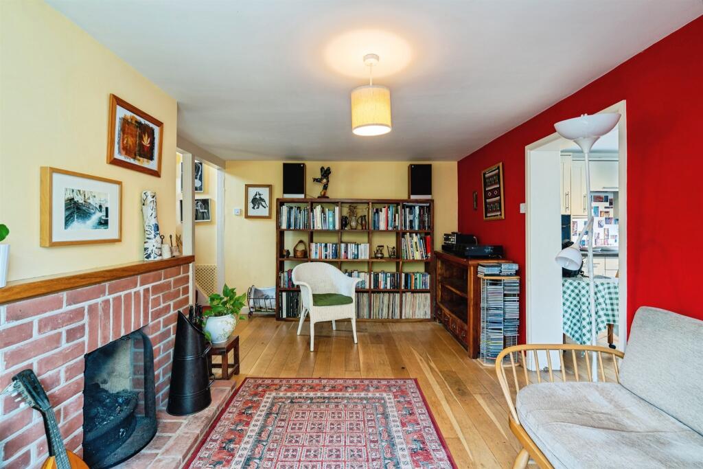 House in Mid Suffolk, Thorpe Street, Hinderclay - More