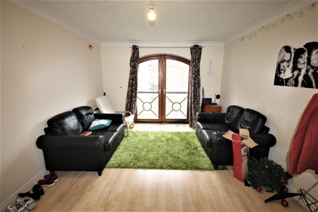 Main image of property: Riverside Court, Leeds, LS1