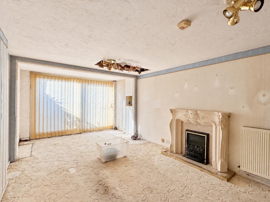 House in Southend-on-Sea, Essex - More