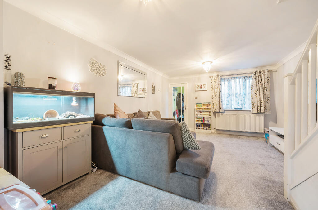 House in Newell Green, Warfield - View 4