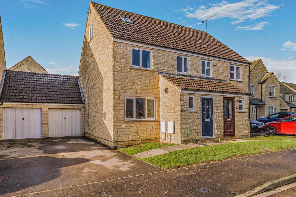 Main image of property: Perrinsfield, Lechlade, Gloucestershire, GL7