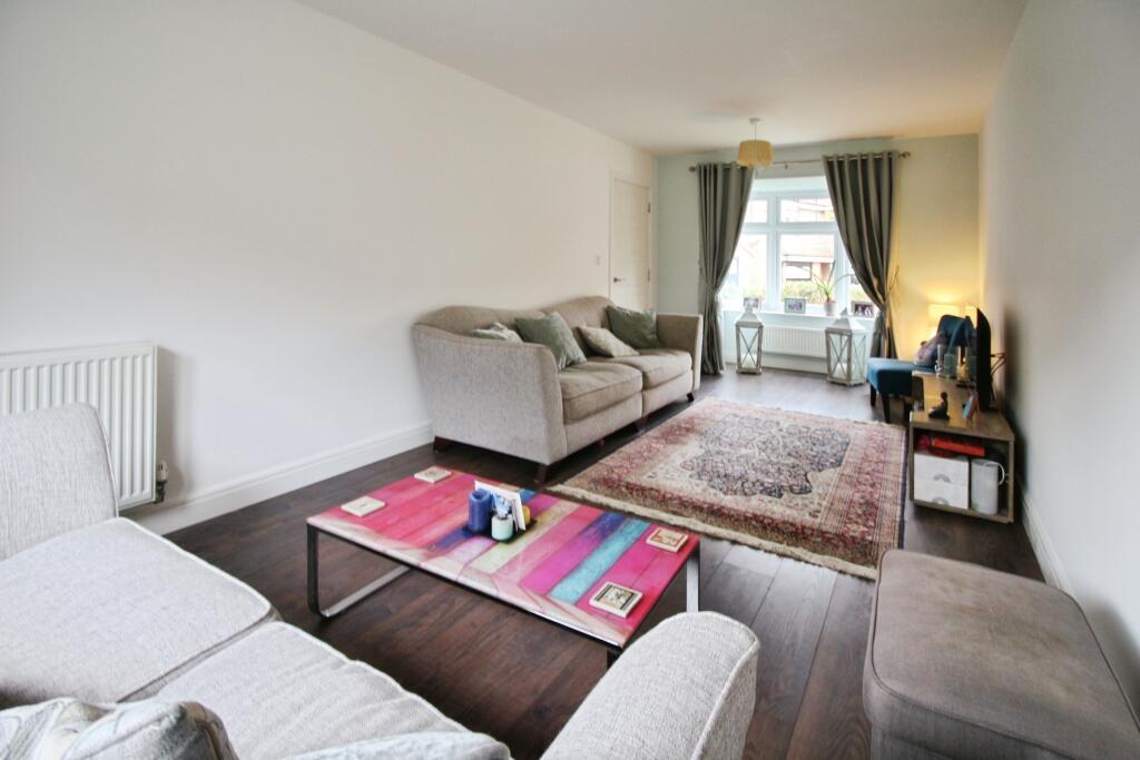 House in Wakefield - View 2