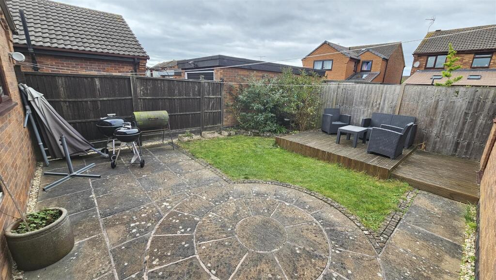 Blackthorn Close, Bingham photo 2