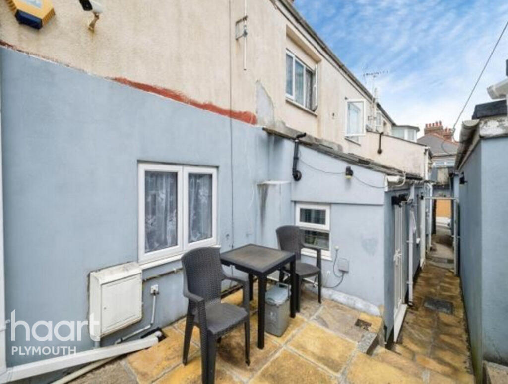 6-bed semi-detached on Ladysmith Road, Plymouth, £720,000