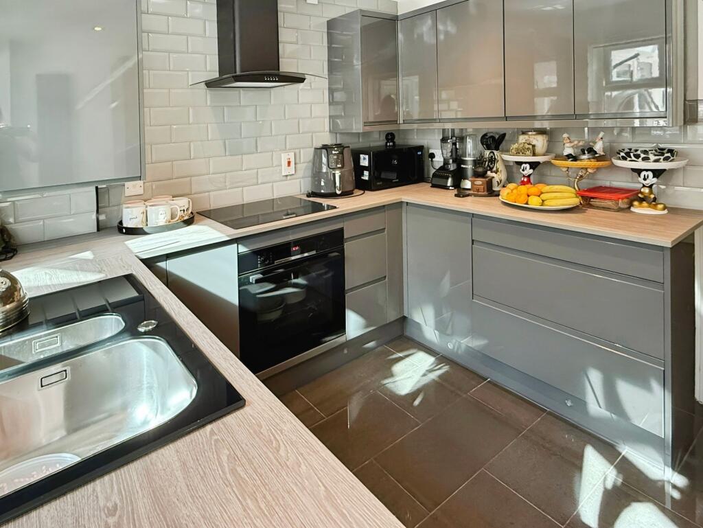 Bryony Road, Hamilton, LE5 photo 3