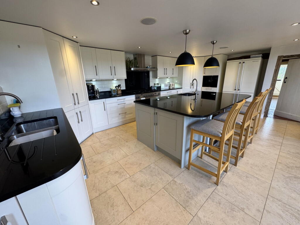 House in Milton Keynes - View 4