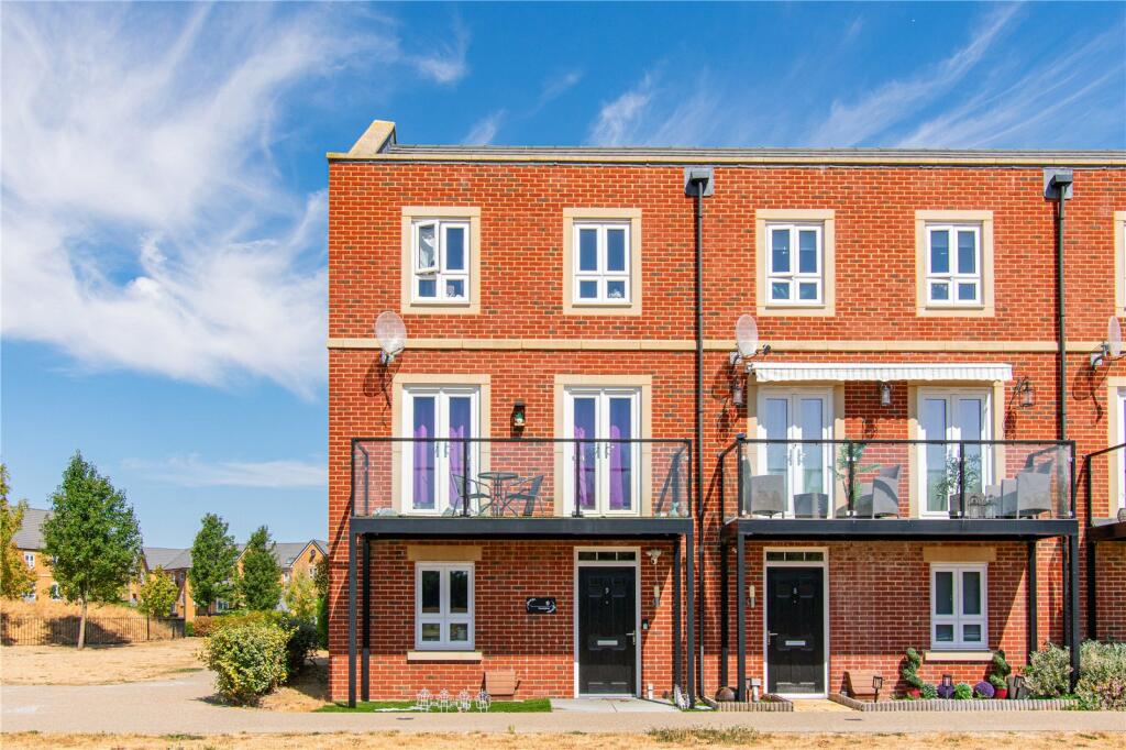 Main image of property: Smad Place, Newbury, Berkshire, RG14
