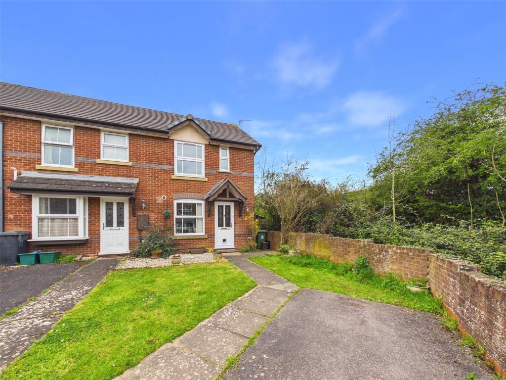 Main image of property: Whitewell Close, Barnwood, Gloucester, Gloucestershire, GL4