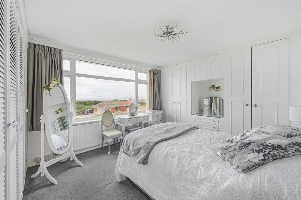 House in Lewes, Seaford - More