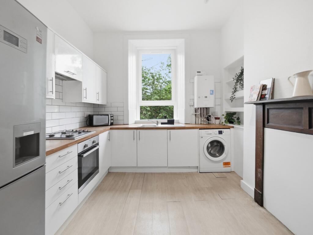 Apartment in Edinburgh, St Leonards, Southside - View 3