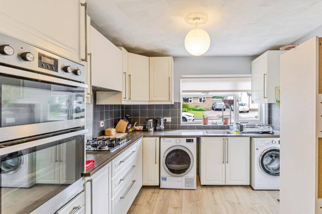 Ansell Way, Hardingstone, Northampton photo 3