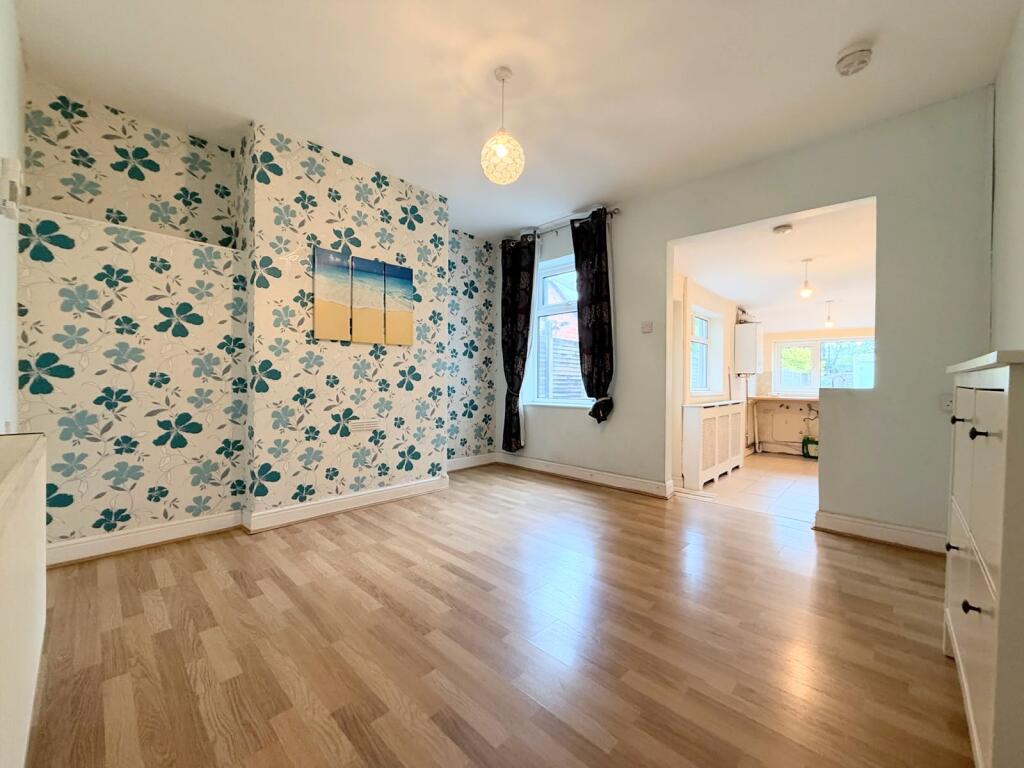 House in East Staffordshire, Horninglow and Eton - View 4