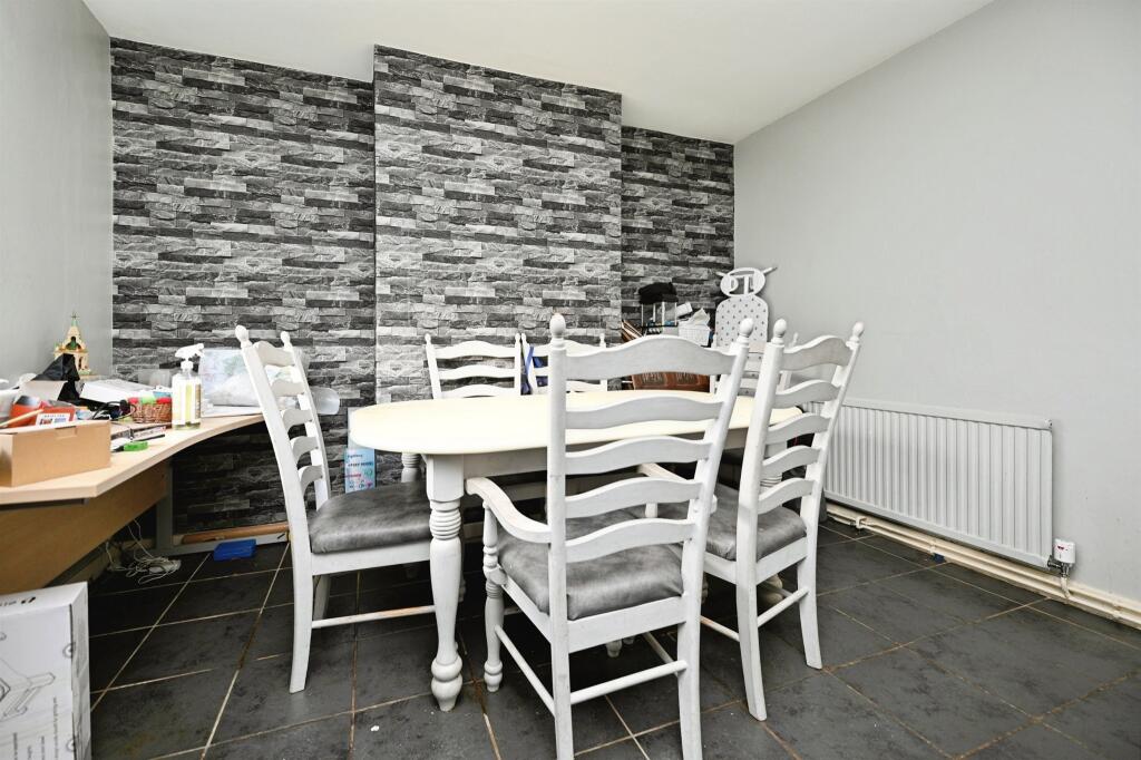 Leicester Avenue, Gaywood, KING'S LYNN photo 4