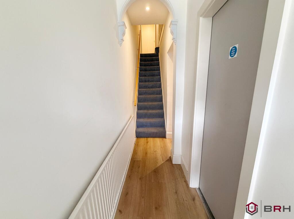 House in Doncaster, Newton, Balby - More