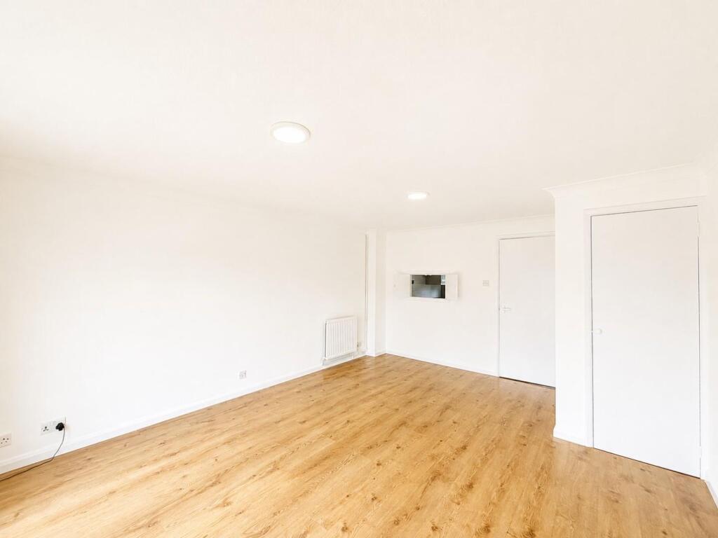 House in Stevenage - View 3