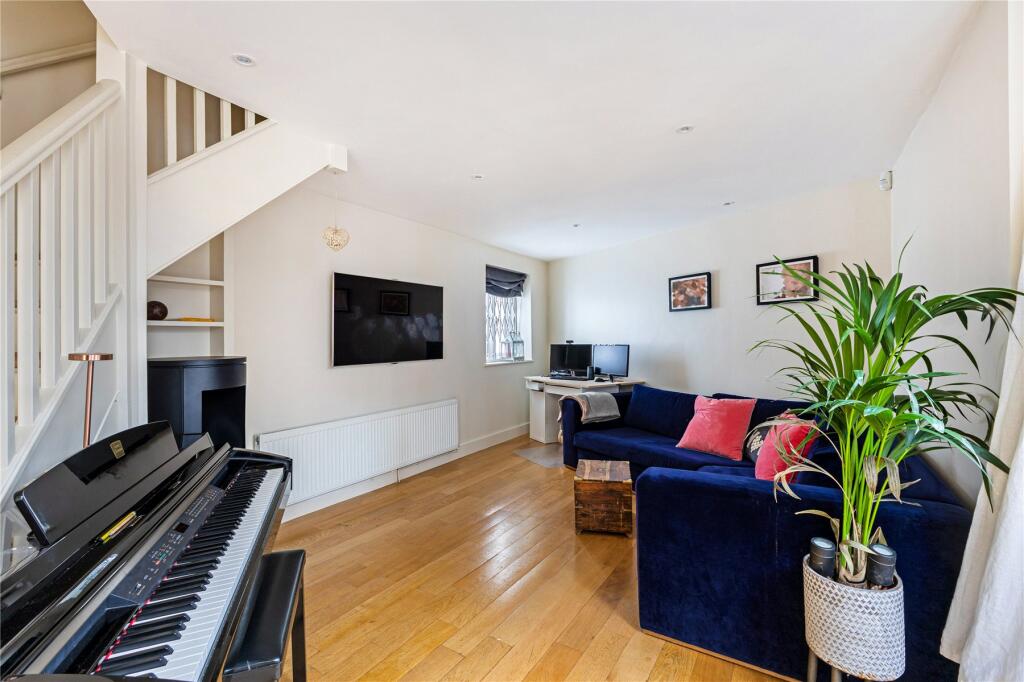 Main image of property: Knowsley Road, London, SW11