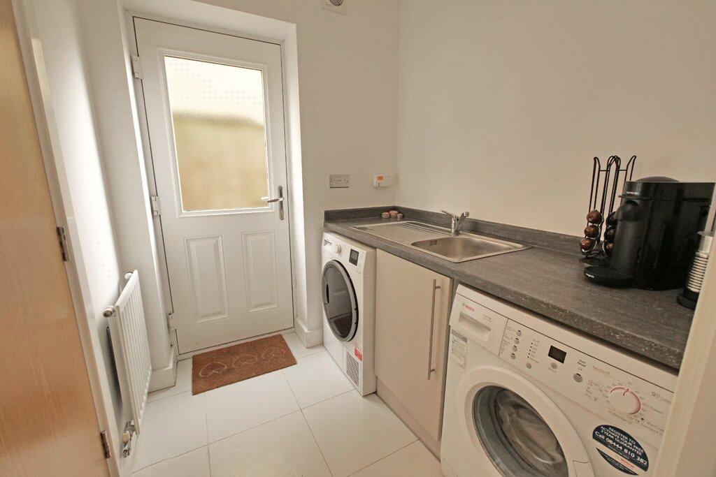 11 Beckside, Salterforth, Lancashire, BB18 5BL photo 5