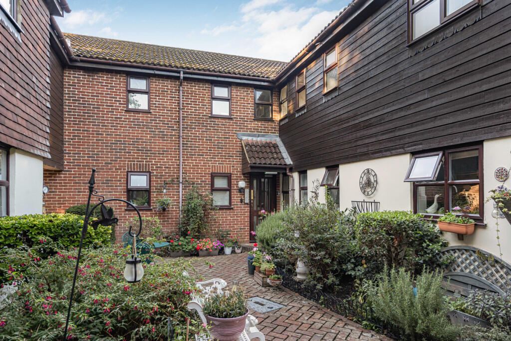 Main image of property: Eastwick Park Avenue, Leatherhead, KT23