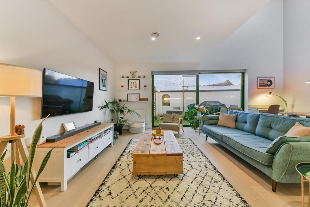 Apartment in London - View 2