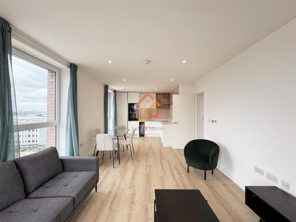 Waterview House, 12 Quay Walk, Wembley HA0 photo 2