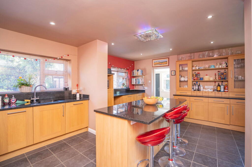House in West Malvern - View 4