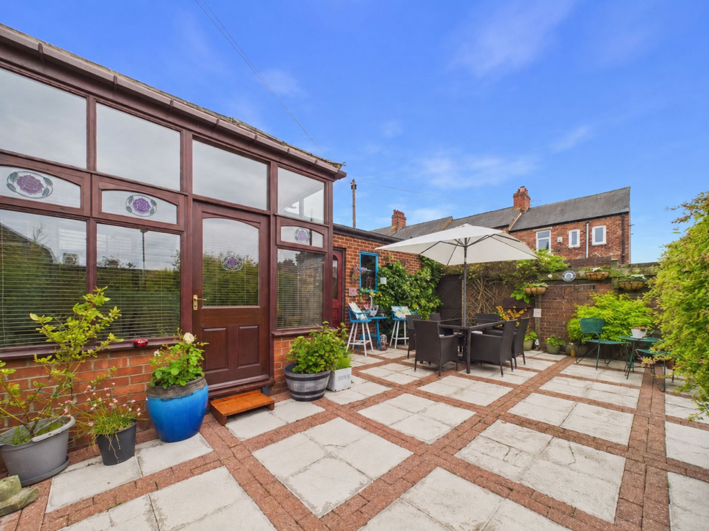 Holyoake Gardens, Low Fell, NE9 - View 4