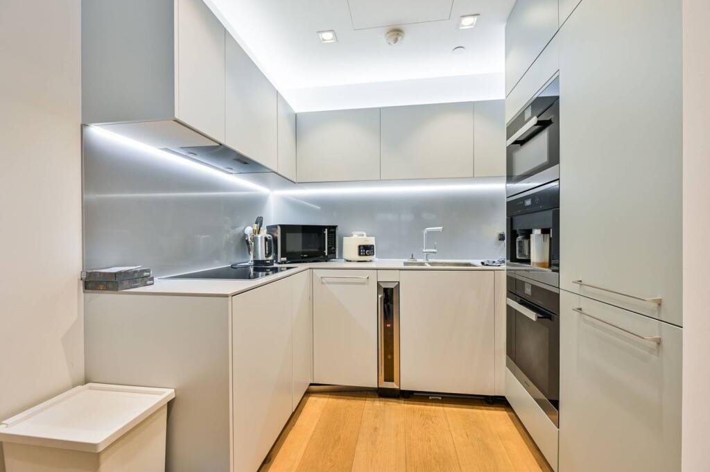 Main image of property: Duchess Walk, Southwark, London, SE1