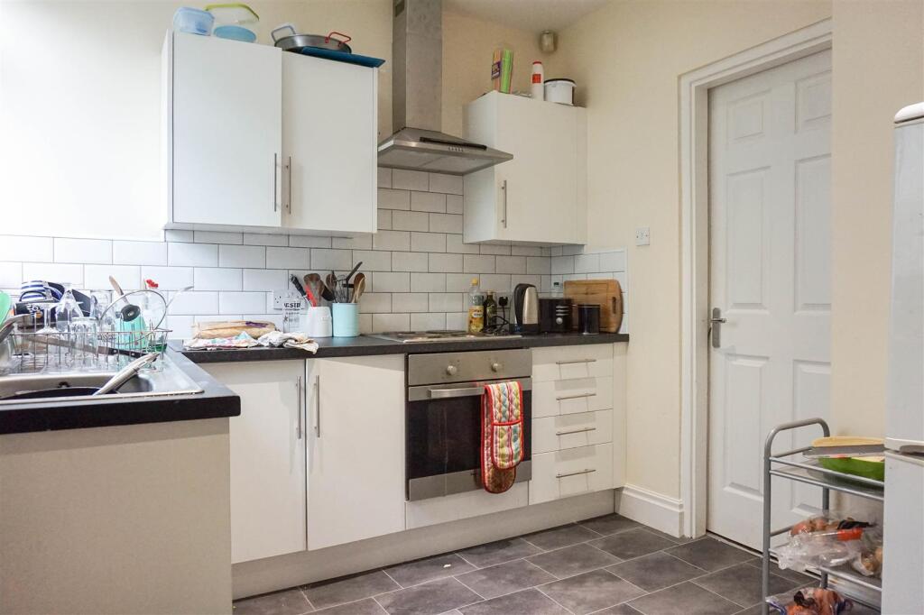 House in Leeds - View 4