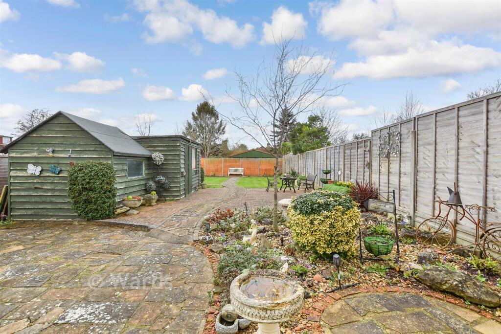 House in Maidstone, Loose - View 5