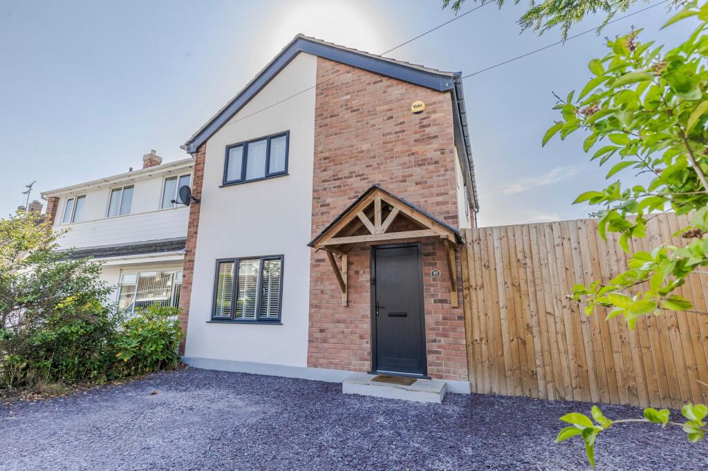 House in Nantwich, Kingsbourne - More